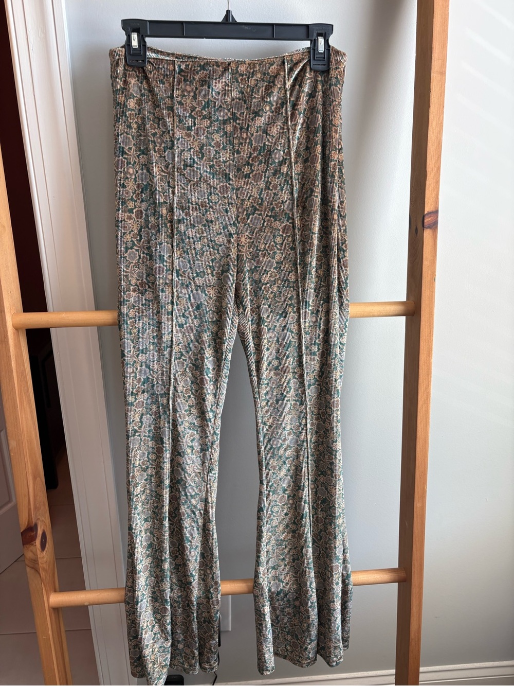 Floral Boot-Cut Jumpsuit Pants - Green & Cream